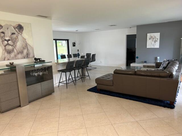 Building Photo - 2400 SW 86th Ave