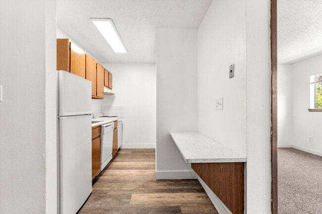 Photo - South Street Apartments