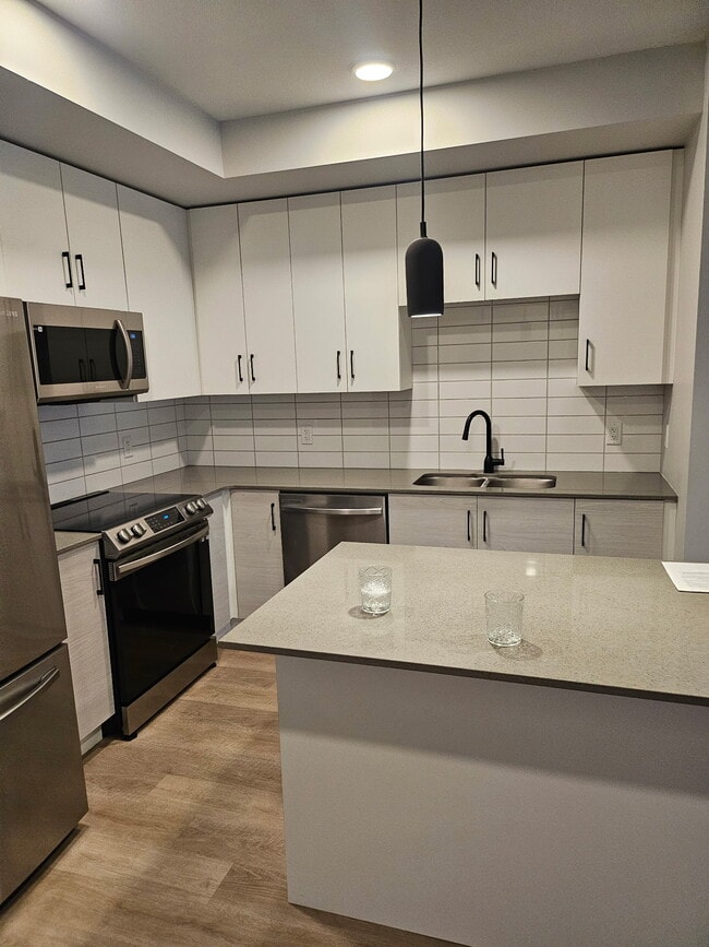 Photo - 2465 Gateway Rd Unit 101