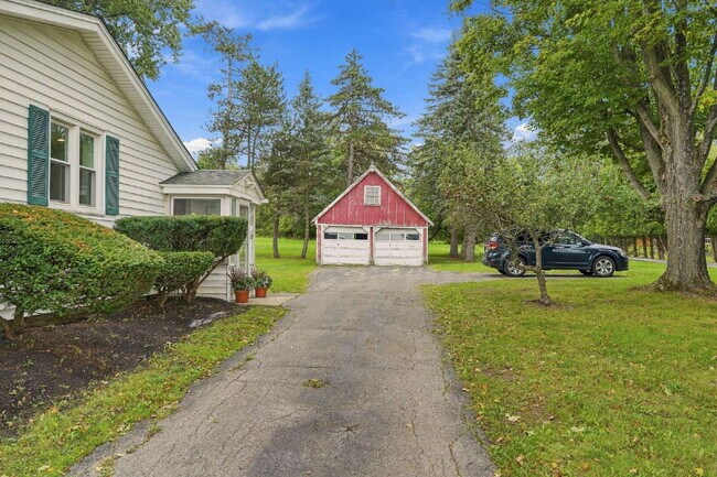 Photo - Furnished 3-Bedroom Single-Family Home in West Falls