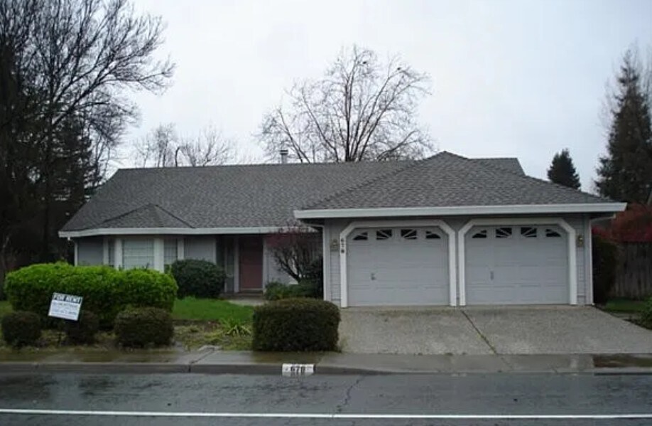 Photo - 678 Teesdale Rd