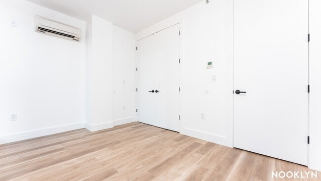 303 Wythe Ave Unit 404