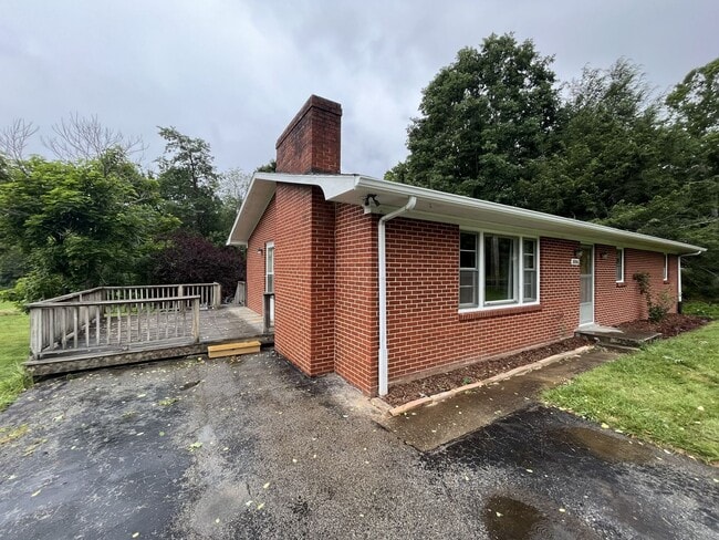 Photo - 1006 Hodges Gap Rd