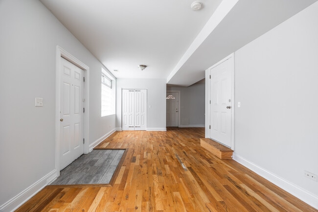 Photo - 1505 N Talman Ave Unit CH