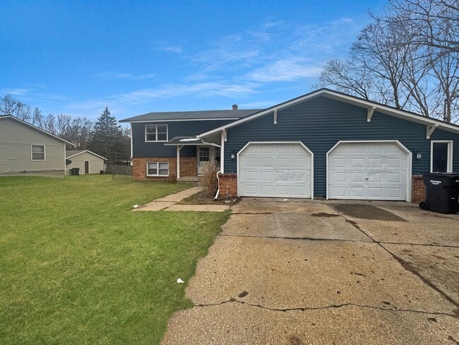 Building Photo - 3111 Hubal Ave SW