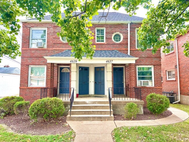 Building Photo - 4637 Jamieson Ave Unit 1st fl