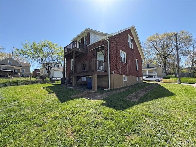 Photo - 615 Horn St