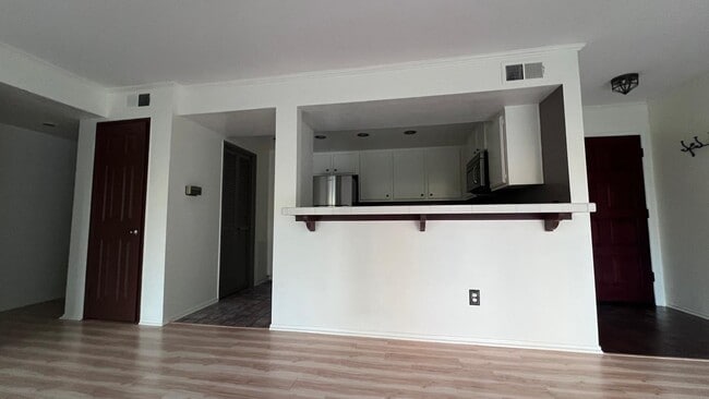 Photo - 3544 S Centinela Ave Unidad 205