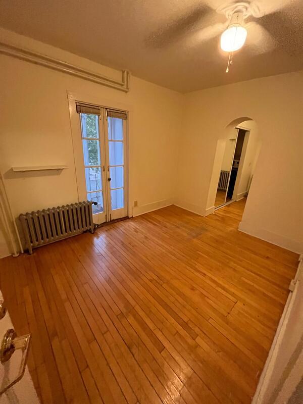 Photo - 240 W Lakelawn Pl Rental