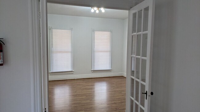 Photo - 4 bedroom home in the Vine Neighborhood