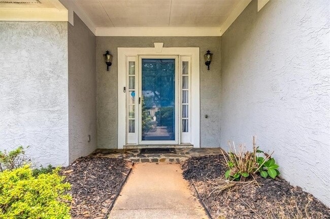 Photo - 190 Glen Holly Dr