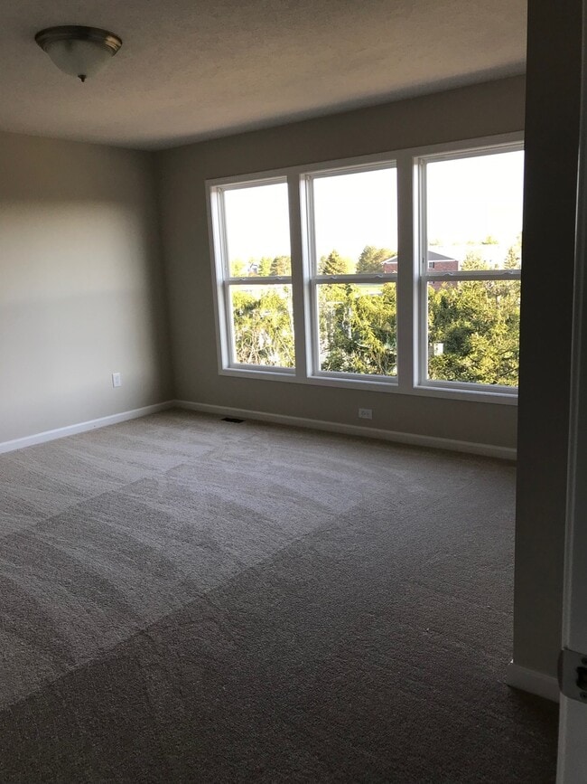 Photo - Large townhouse in Okemos - available now