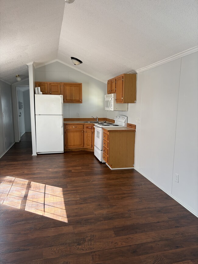 Photo - 2072 S Jefferson St