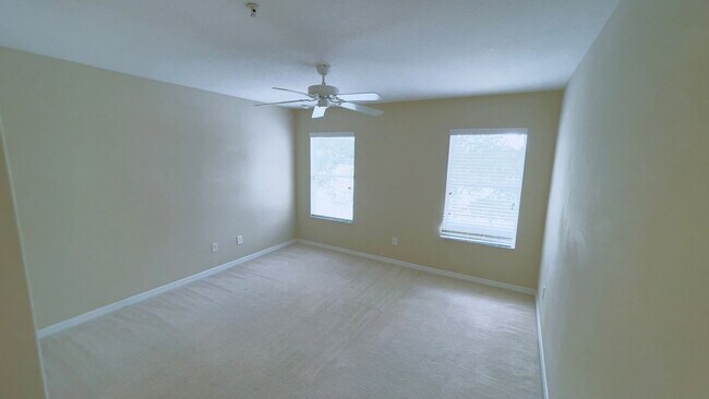 Photo - 3903 Oakington Pl