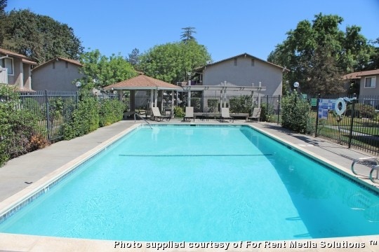 Photo - Shadetree North