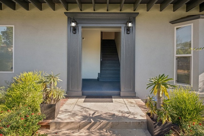 Photo - 1238 S Burnside Ave Unidad 1240