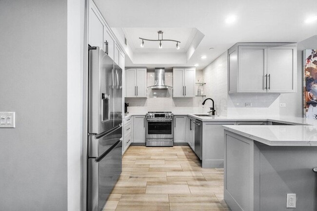 Photo - 2650 Lake Shore Dr Unit 201