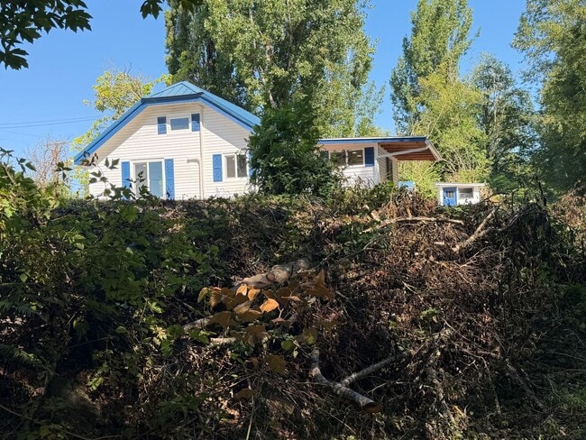 Photo - 20756 Prairie Rd