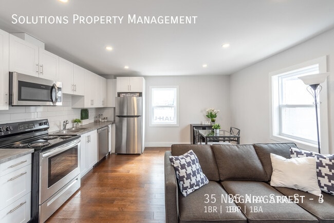 Building Photo - **WOW** Newly Renovated One Bedroom Unit 3