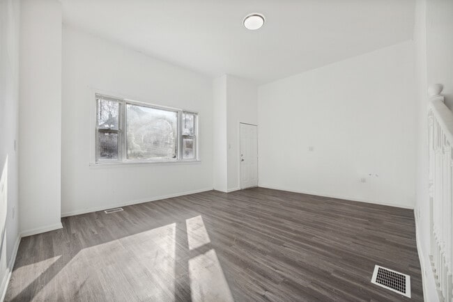 Photo - 2702 S Spaulding Ave Unit 2