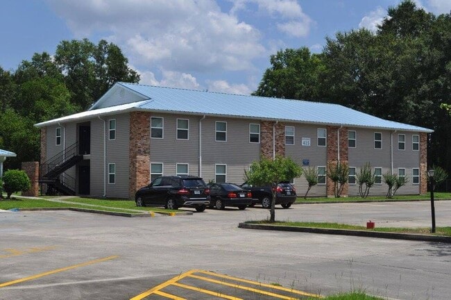 Photo - Windrush Trace Apartments