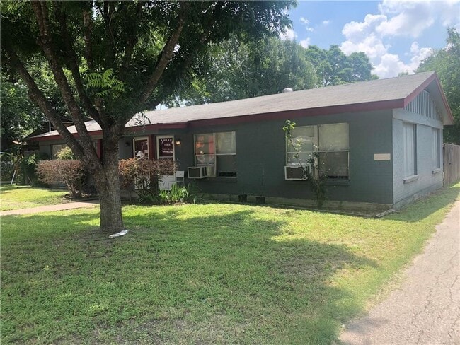 Building Photo - 7005 Guadalupe St Rental