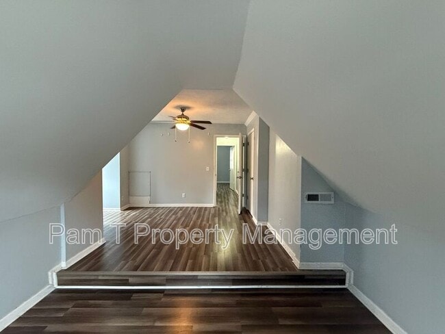 Photo - 226 Bordeaux Ln