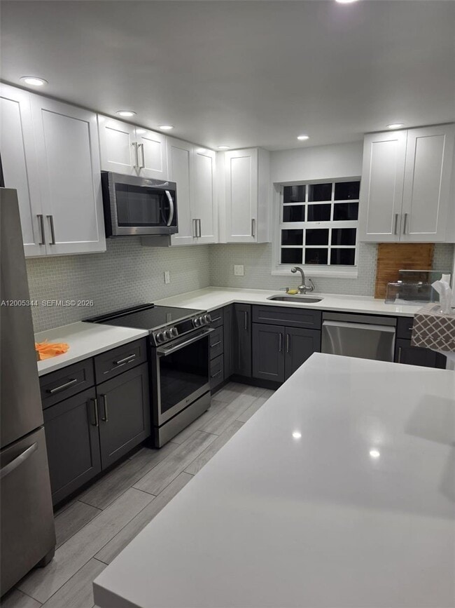 Photo - 660 Tennis Club Dr Unit 201