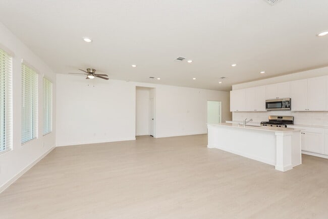 Photo - 2237 Mustang Ghost Trl