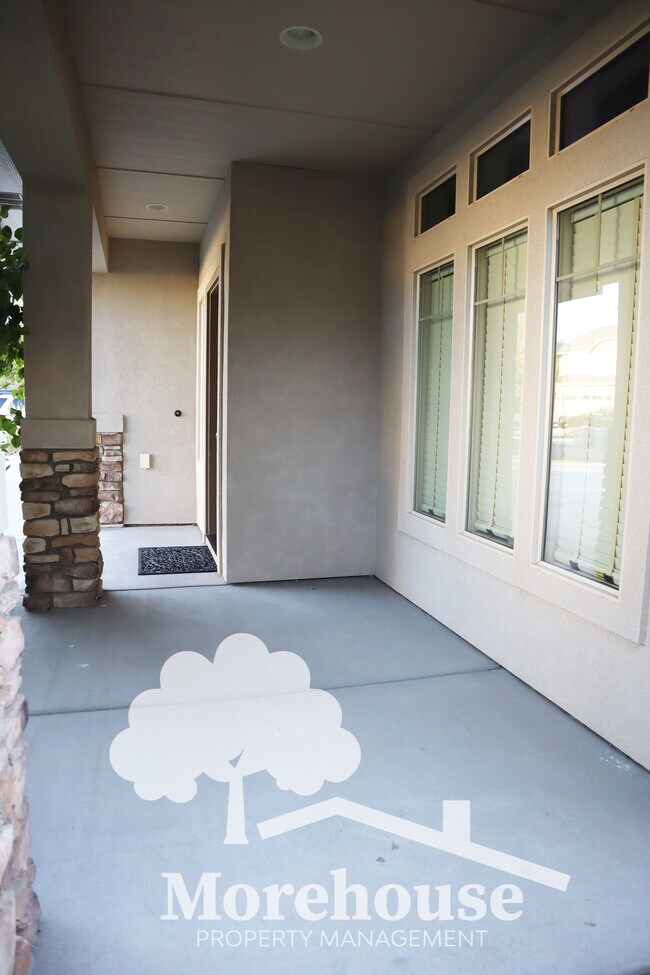 Photo - 7910 S Desert Ridge Ave