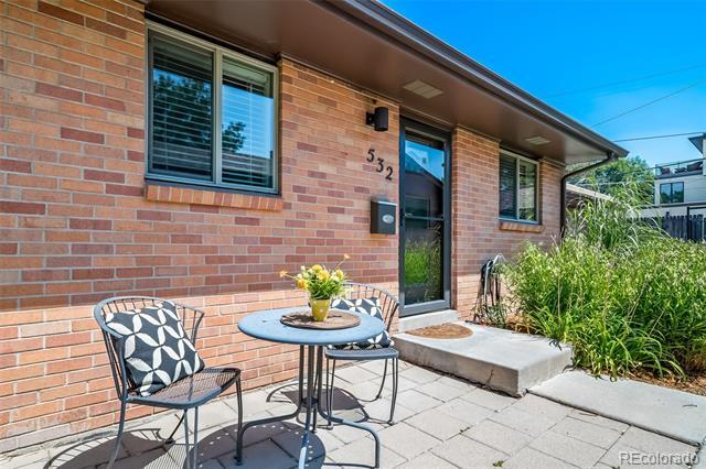 Photo - 532 Clayton St