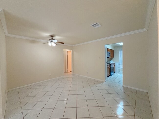 6666 Harbor Town Dr Unit A110
