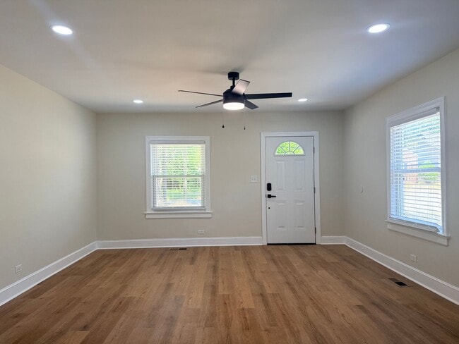 Photo - 114 E Club Blvd Unit A