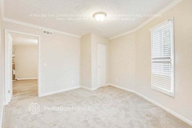 Photo - 194 Eagle Ct