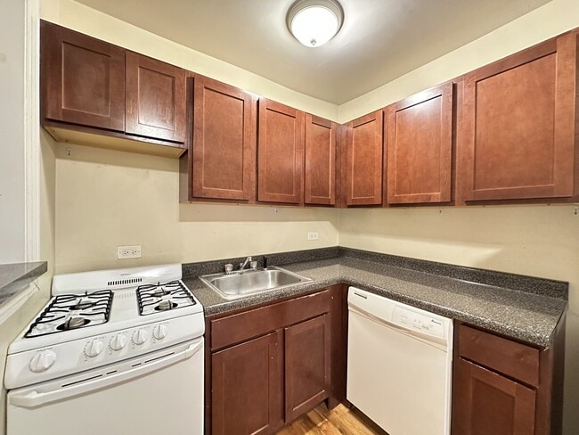 Photo - 1314 N Dearborn Unit 302