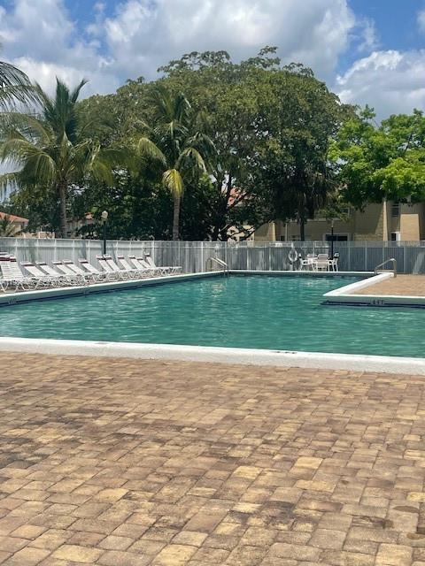 Photo - 1030 Twin Lakes Dr Unit 21 H