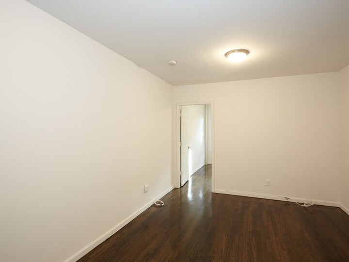 Photo - 286 E 10th St Apartment Unit 3
