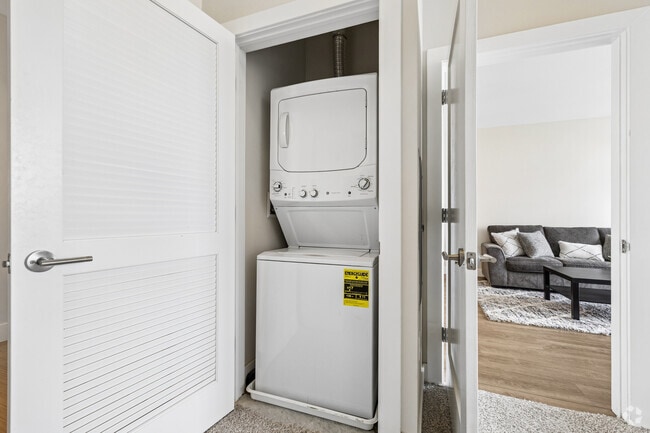 1BR, 1BA - 536SF - Laundry