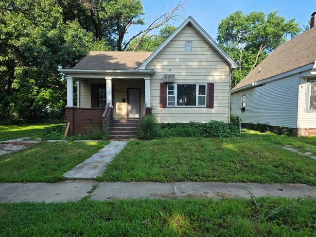 Building Photo - 1100.00 3 Bed 1 Bath