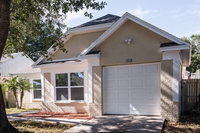 Photo - 318 Regal Park Dr