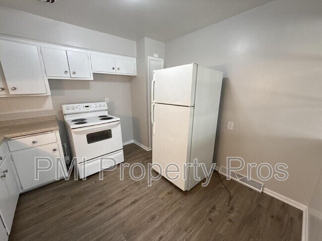 7701 W Hampton Ave Unit 3