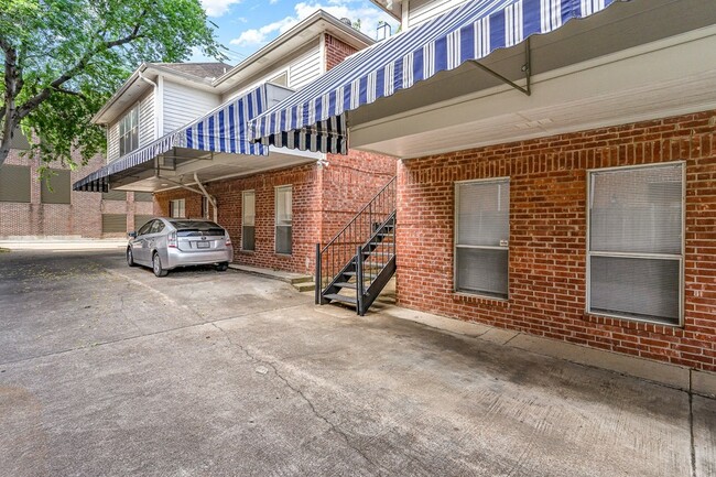 Photo - 3329 Rosedale Ave Unit 21