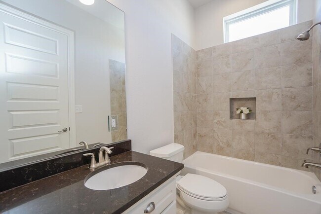 Photo - 3351 Kilgore St