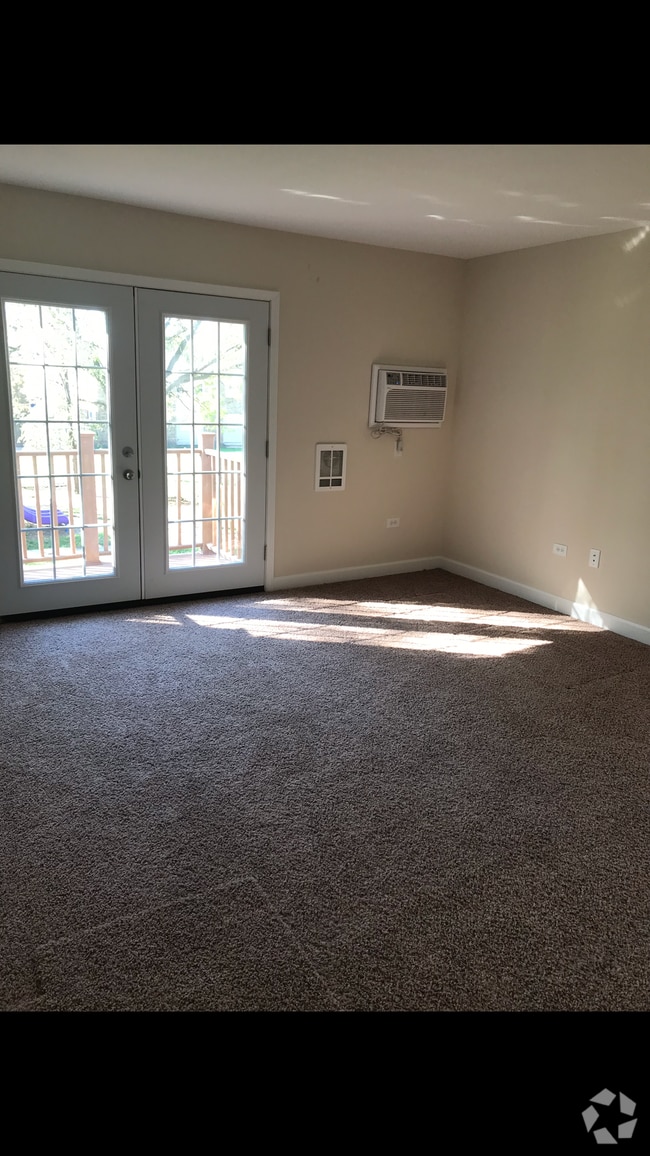 Building Photo - 312 Wilshire Dr Unit Apt 1