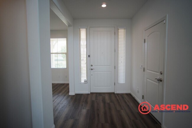 Photo - Beautiful 4-Bedroom Located In Highgate Co...