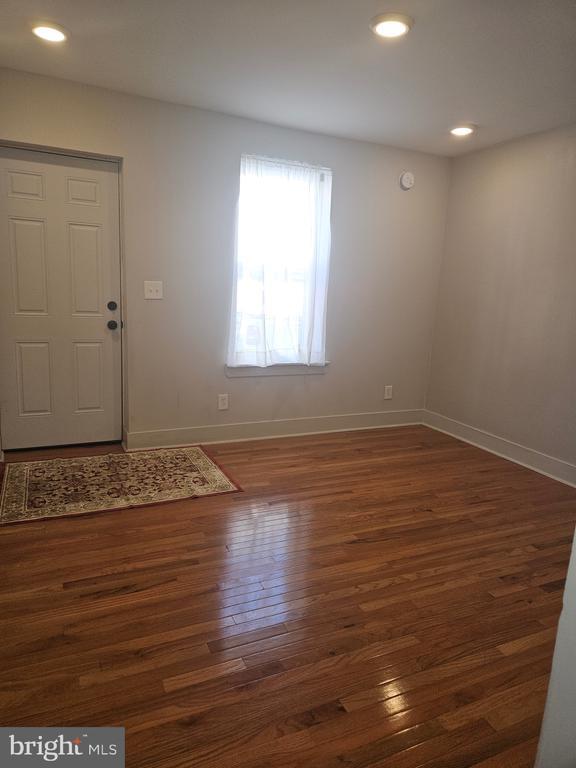 Building Photo - 2665 Webb St Rental