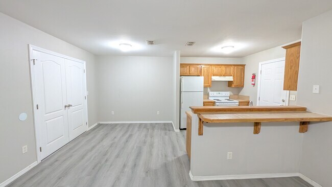 Photo - 701 Sonesta Ct Unit #4