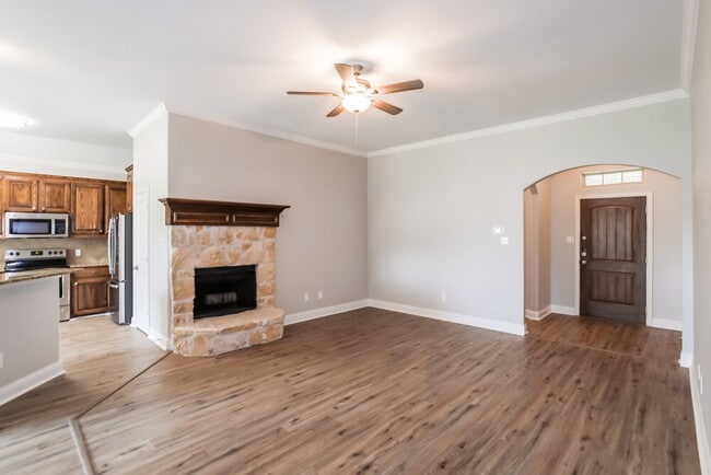 Photo - 2720 Claydon Dr