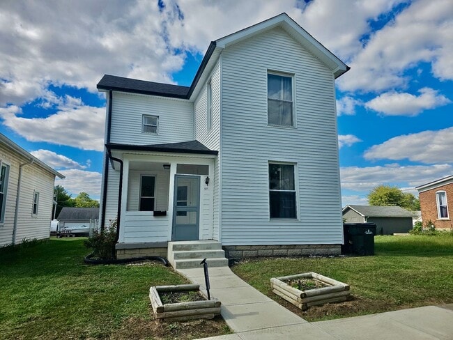 Building Photo - 621 N Carver St