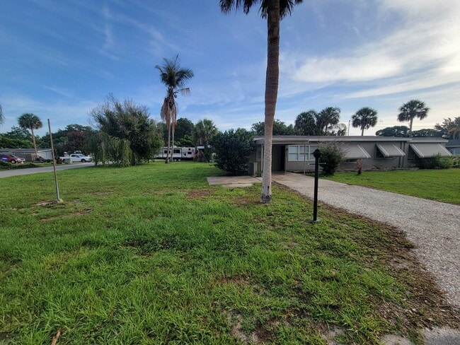 Photo - 1805 49th Ave